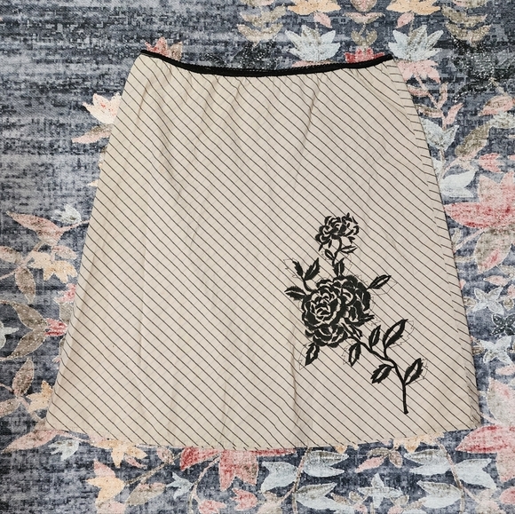 Jonathan Martin Cream A-Line Knee-Length Skirt - Picture 2 of 8